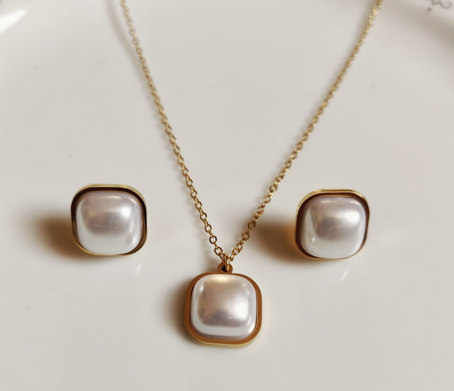 White Pearl Pair set